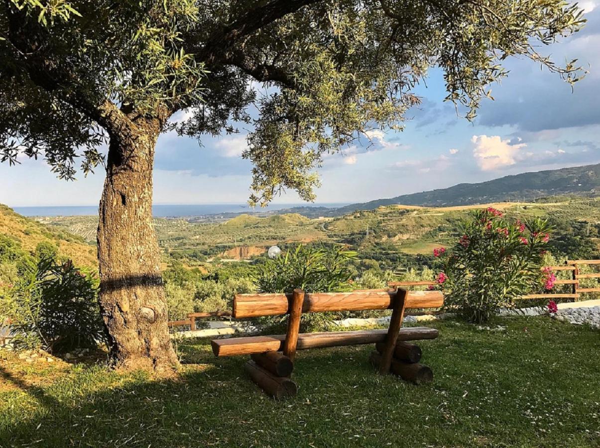 Agriturismo Podere Pansera Petrizzi Exterior photo